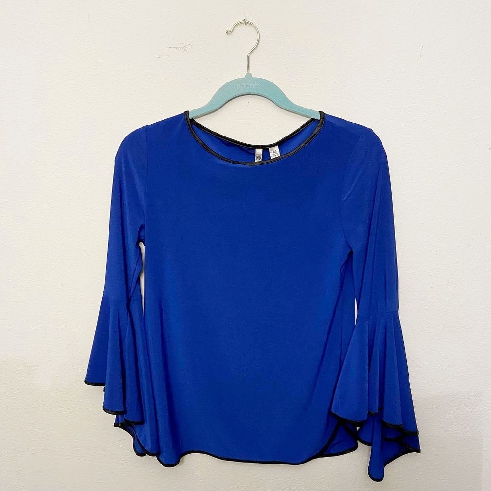 Versona Bell-Sleeved Shirt Blue Size XS